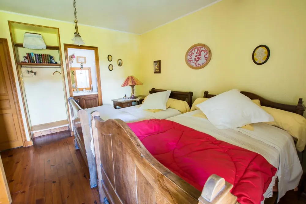 Chambre Les Jonquilles - vue lit